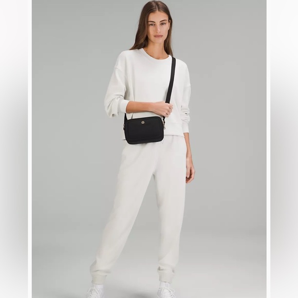 lululemon athletica Bags New Tag Lululemon Camera Bag Poshmark